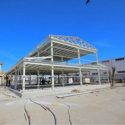 Fachgefertigte Stahlkonstruktion Lagerhaus Schnelle Montage Modernes Design Vorgefertigt