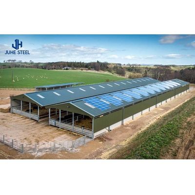 Purlin C/Z Galvanisierter Stahl Q235 Vorgefertigte modulare Stahlkonstruktion Kuhhütte