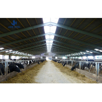 Moderne Ziegenhütte Vorgefertigte Stahlkonstruktion Kuhstall Farm mit Schweißdienst
