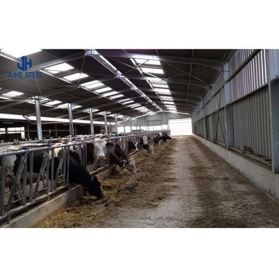 Vorgefertigtes Milchviehzuchtschuppen mit Sandwich-Panel und PVC-Fenster