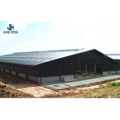 Vorgefertigtes Milchviehzuchtschuppen mit Sandwich-Panel und PVC-Fenster