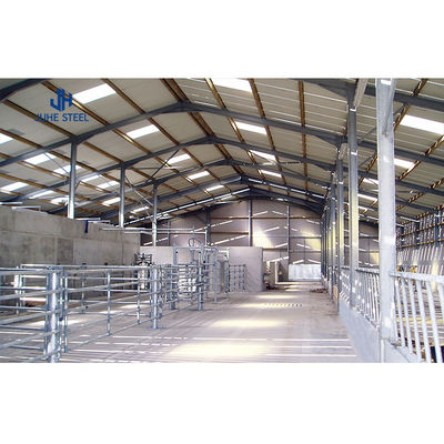 Robuste Metallrahmenstruktur für Geflügelseitenwände in vorgefertigten Rinderstallfarmen