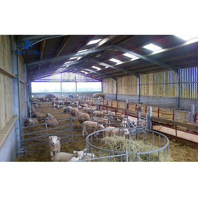 Robuste Metallrahmenstruktur für Geflügelseitenwände in vorgefertigten Rinderstallfarmen
